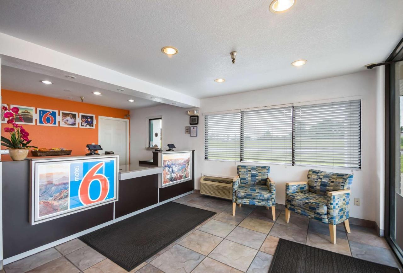 Motel 6-Humble, Tx Buitenkant foto